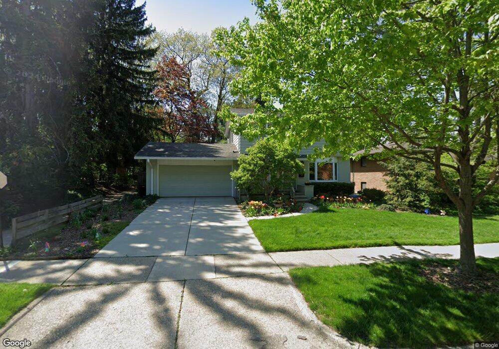 2146 Needham Rd, Ann Arbor, MI 48104 - photo 1