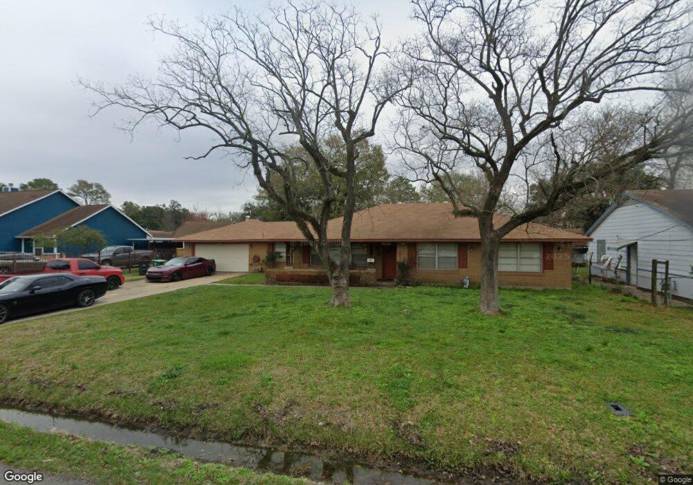 7210 Farnsworth St, Houston, TX 77022 - photo 1