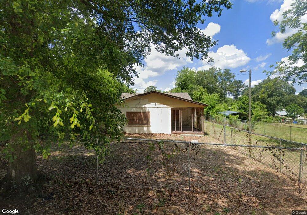 4451 Robinson Dr, Macon, GA 31206 - photo 1