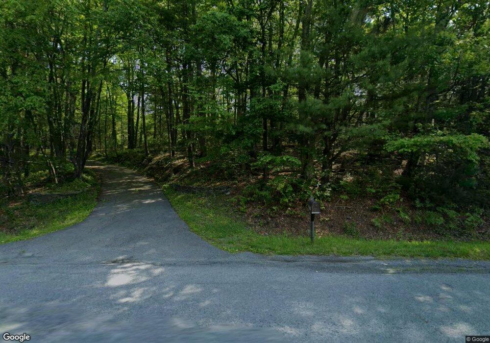 529 Sawkill Rd, Milford, PA 18337 - photo 1