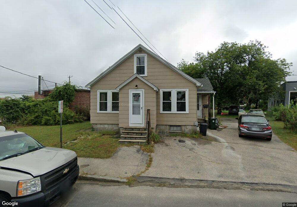 231 Willow St, Manchester, NH 03103 - photo 1