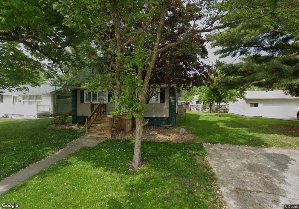 809 N 19th St, Mattoon, IL 61938 - photo 1
