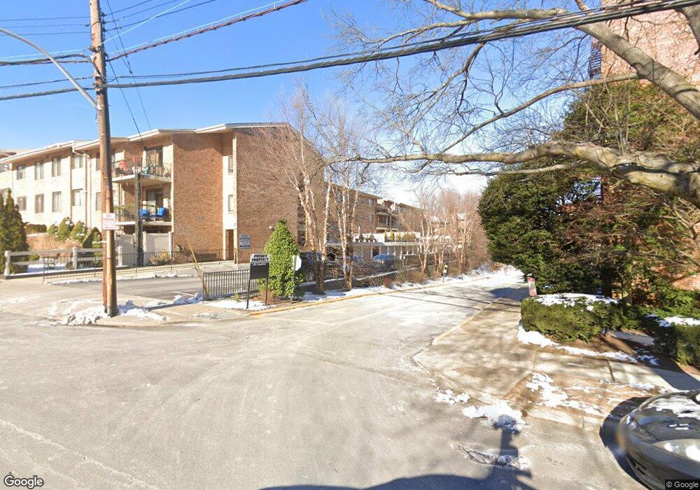 70 Gateway Rd unit 153w, Yonkers, NY 10703 - photo 1