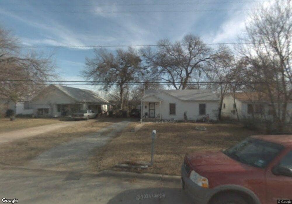 1607 N Hoard Ave, Sherman, TX 75090 - photo 1