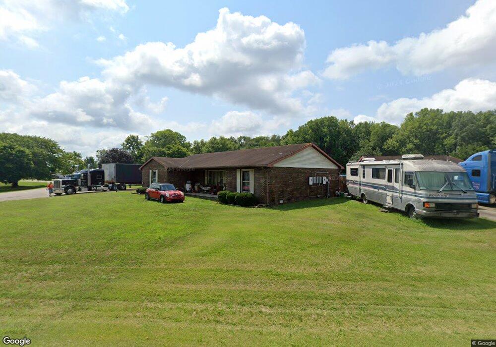 2775 Kimberly Ct, Columbus, IN 47201 - photo 1