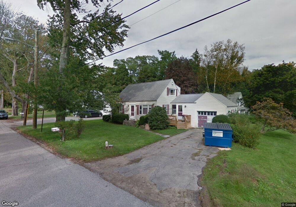 496 Locust St, Rollinsford, NH 03869 - photo 1