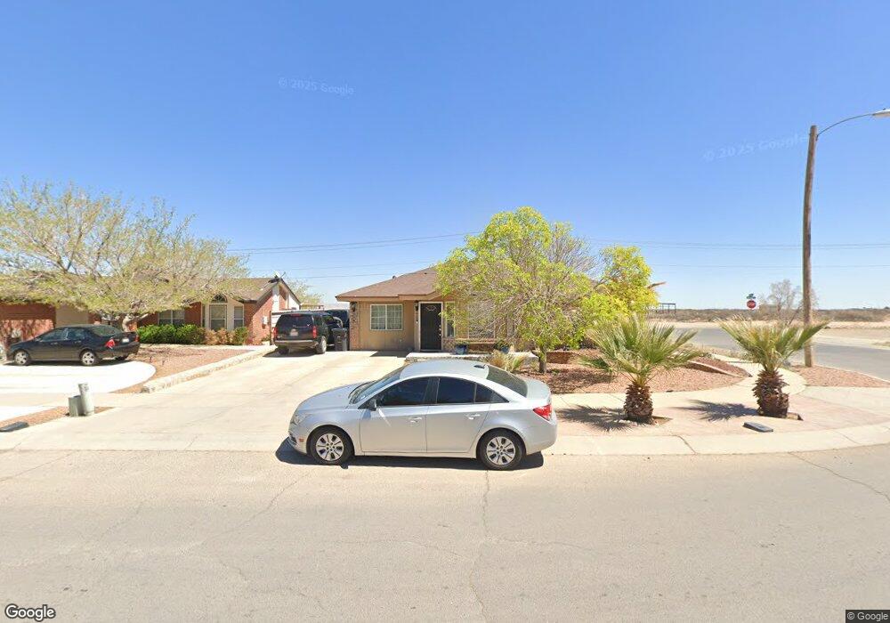 460 Tierra Linda Dr, Horizon City, TX 79928 - photo 1