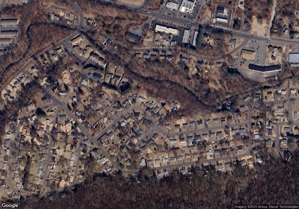 68 Beacon Manor Cir, Naugatuck, CT 06770 - photo 1