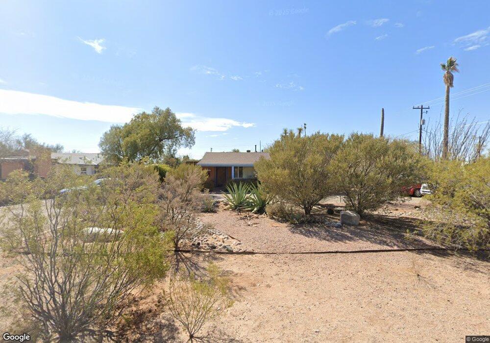 2304 E Lind Rd, Tucson, AZ 85719 - photo 1