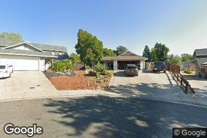 911 Bahama Ct, Redding, CA 96003