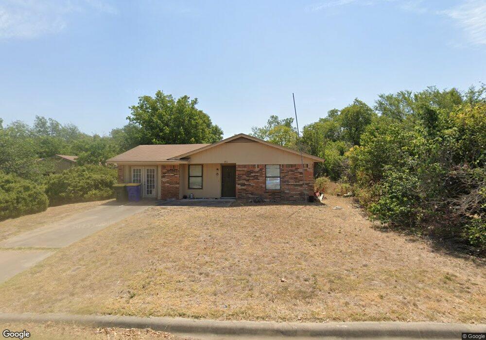 511 Lisa Cir, Troy, TX 76579 - photo 1