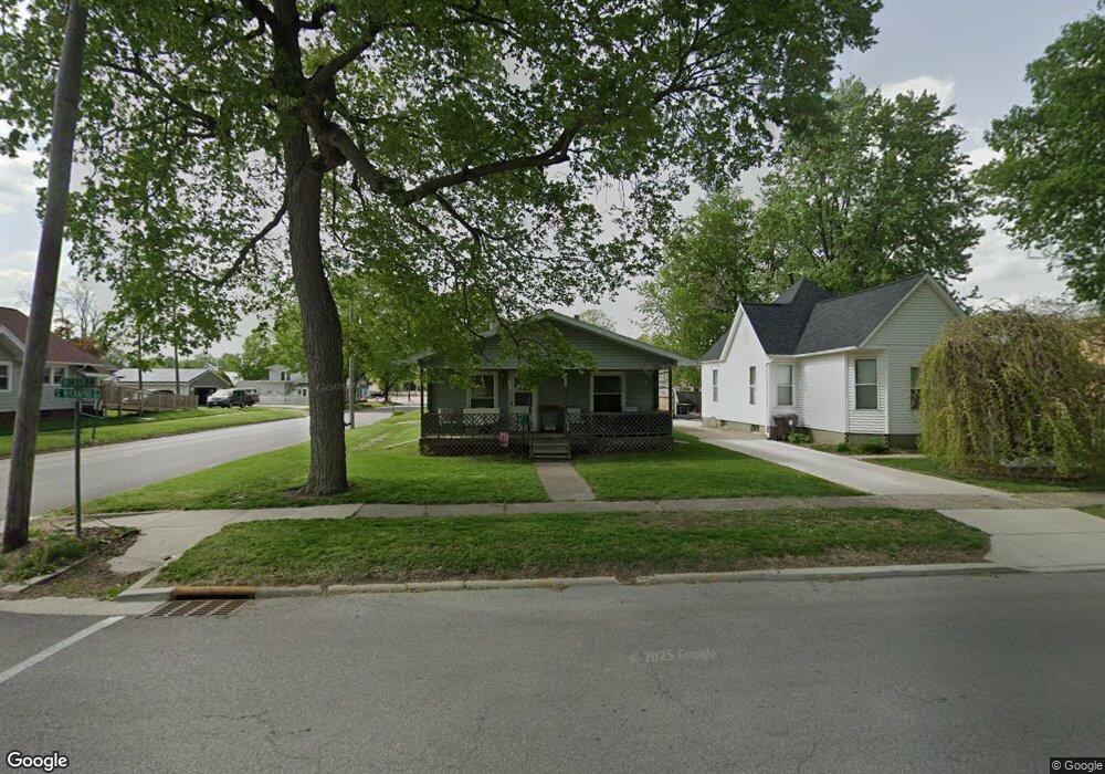 331 S Kickapoo St, Lincoln, IL 62656 - photo 1