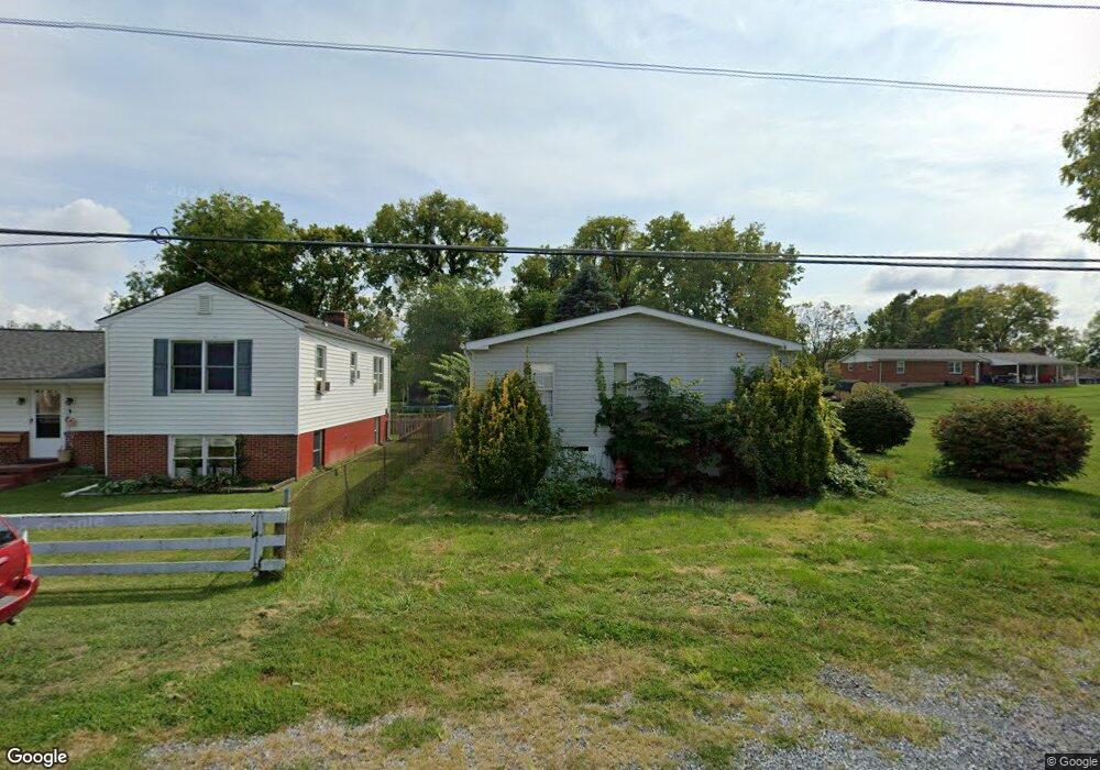 407 W 4th Ave, Ranson, WV 25438 - photo 1