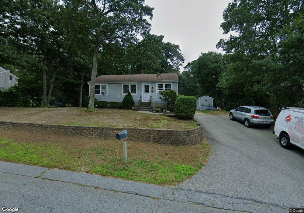 32 Howard Ave, Buzzards Bay, MA 02532 - photo 1