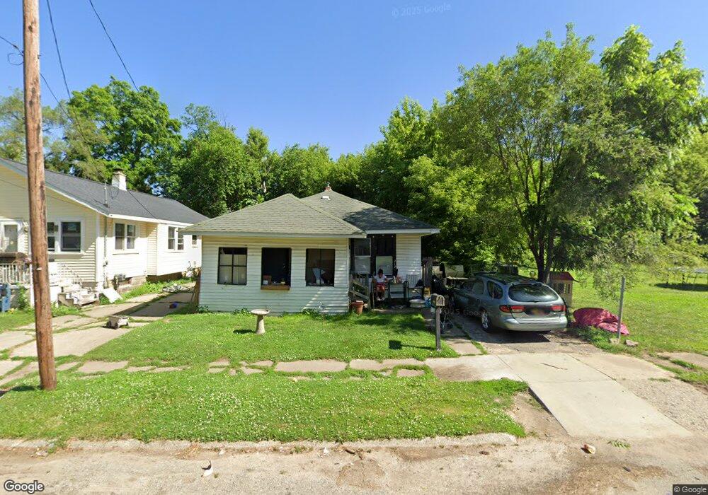 213 E Eddington Ave, Flint, MI 48503 - photo 1