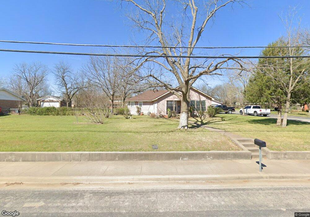 918 Country Club Rd, Cleburne, TX 76033 - photo 1