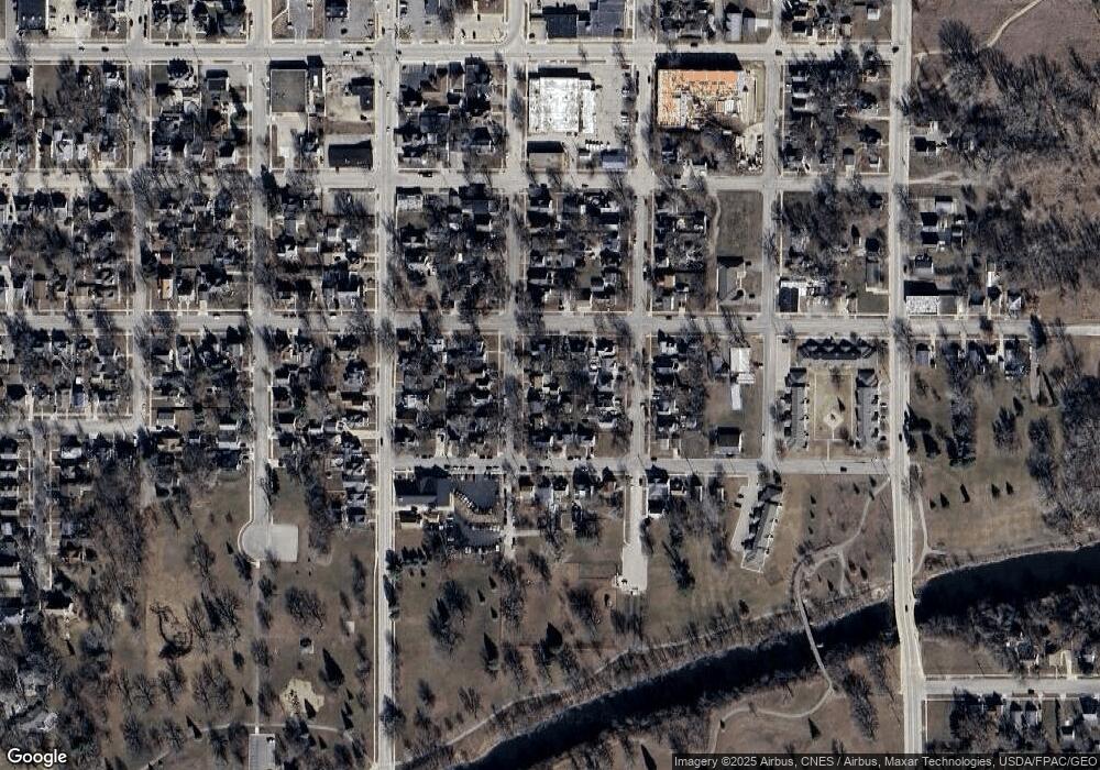 405 1st St SE, Austin, MN 55912 - photo 1