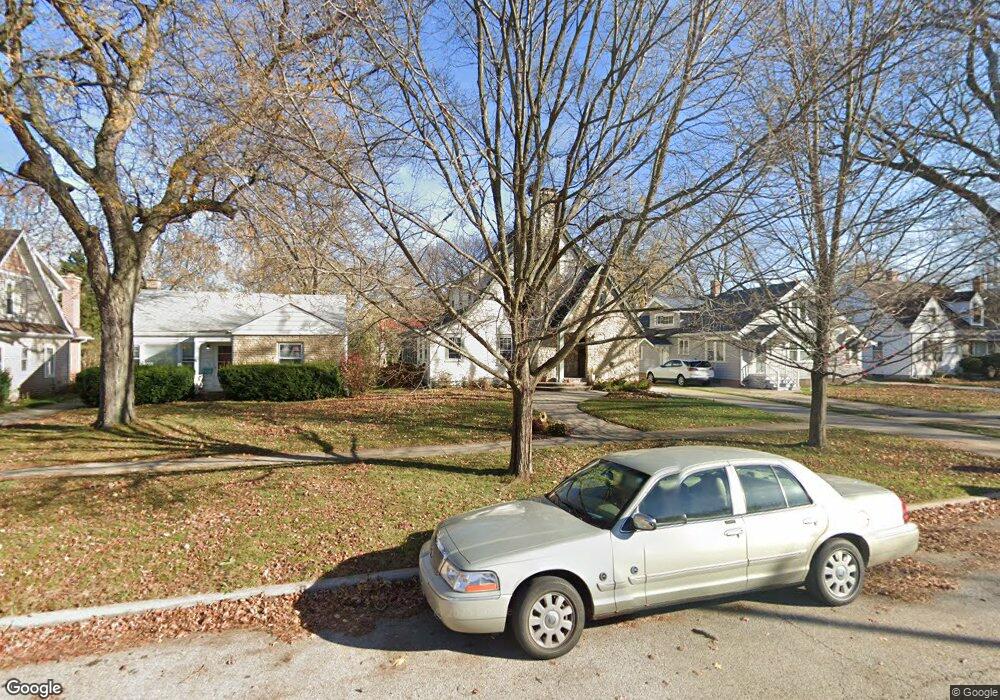 218 S Calumet Ave, Aurora, IL 60506 - photo 1