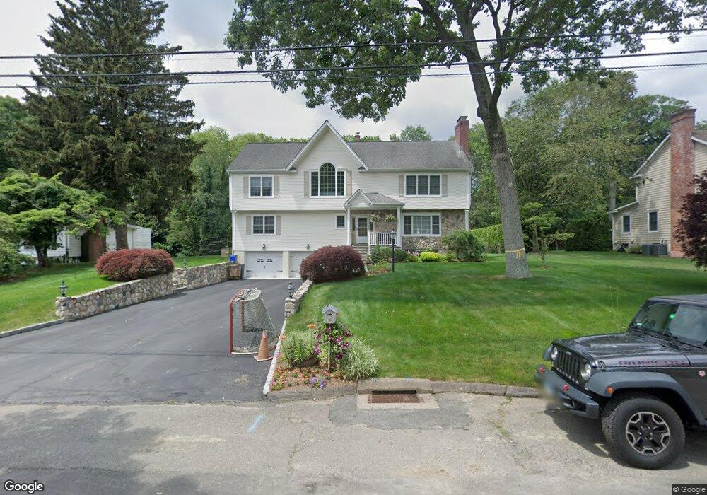 122 Old Colony Rd, Stamford, CT 06907 - photo 1