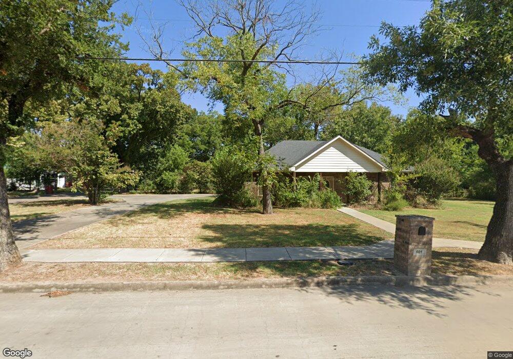 603 E 9th St, Bonham, TX 75418 - photo 1