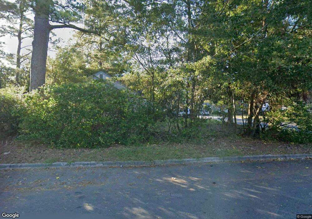 2239 E 39th St, Savannah, GA 31404 - photo 1