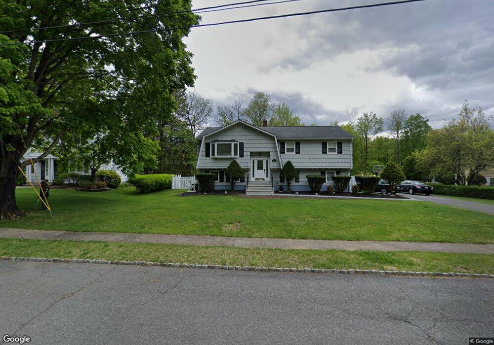 7 Ellen Ln, Wayne, NJ 07470 - photo 1