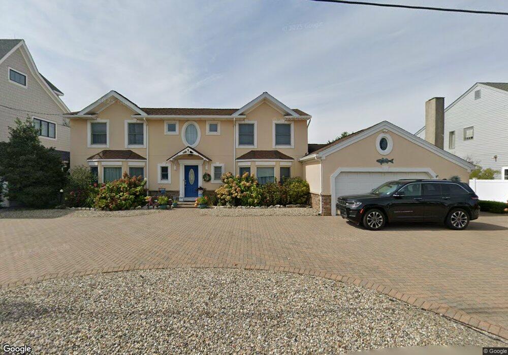 348 Bay Ln, Mantoloking, NJ 08738 - photo 1