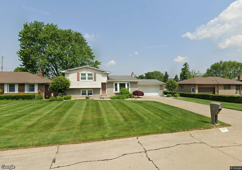 3340 Jacque St, Flint, MI 48532 - photo 1