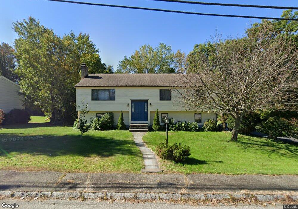 12 Stevin Dr, Woburn, MA 01801 - photo 1