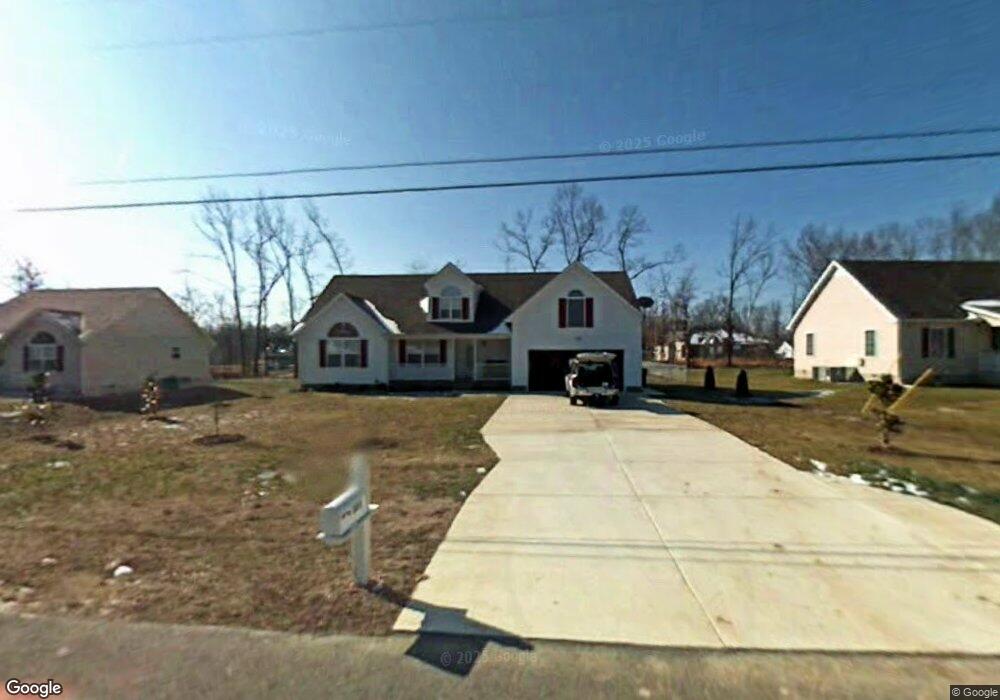 889 Indian Springs Cir, Manchester, TN 37355 - photo 1