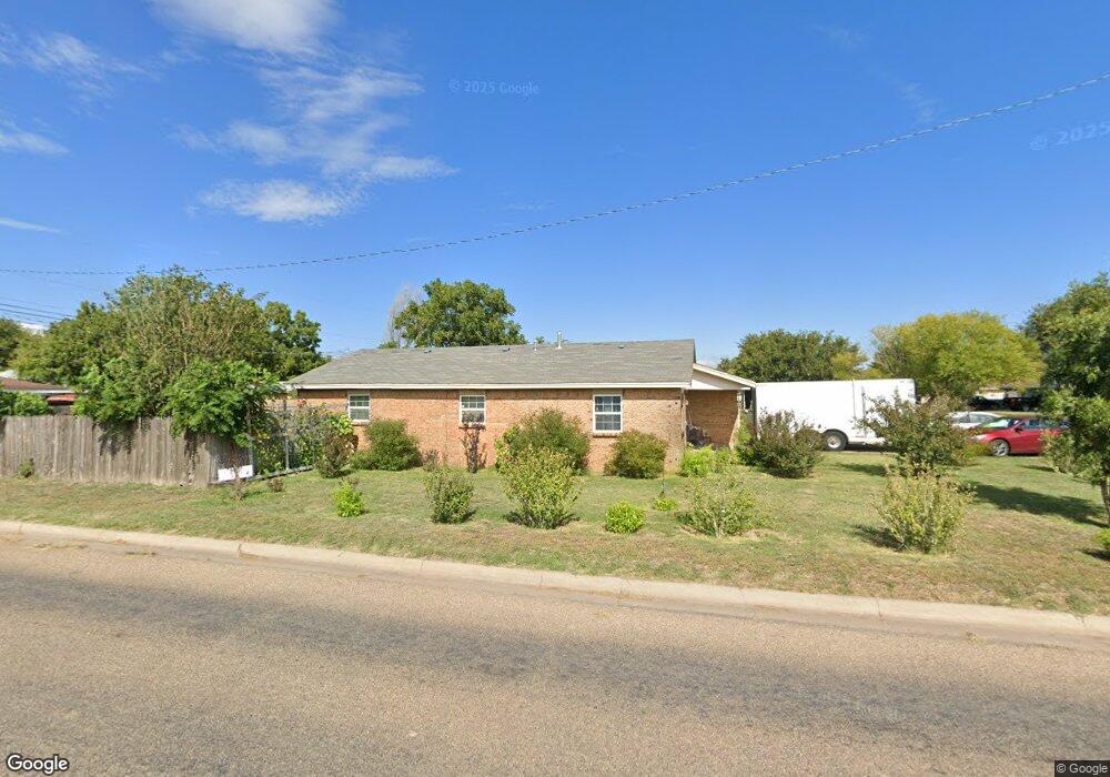 601 Elm Ave, Dumas, TX 79029 - photo 1