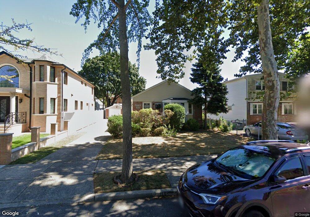 8107 266th St, Glen Oaks, NY 11004 - photo 1