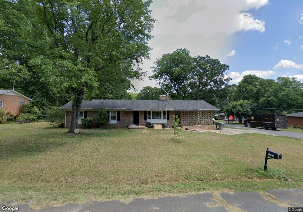 1717 Plantation Cir, Asheboro, NC 27205 - photo 1