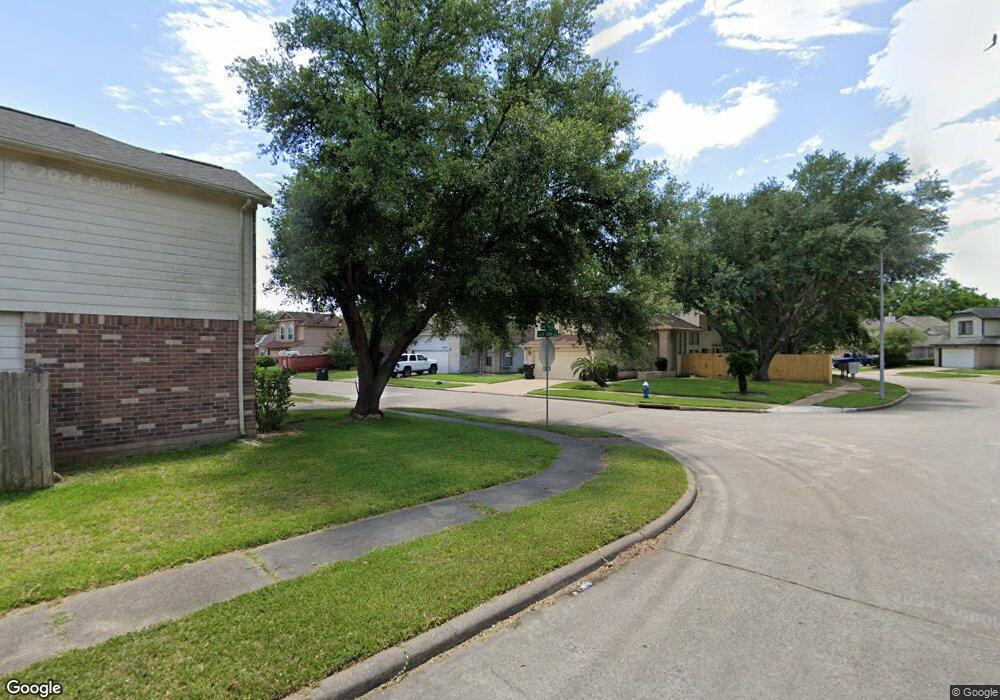 8823 Cold Lake Dr, Houston, TX 77088 - photo 1