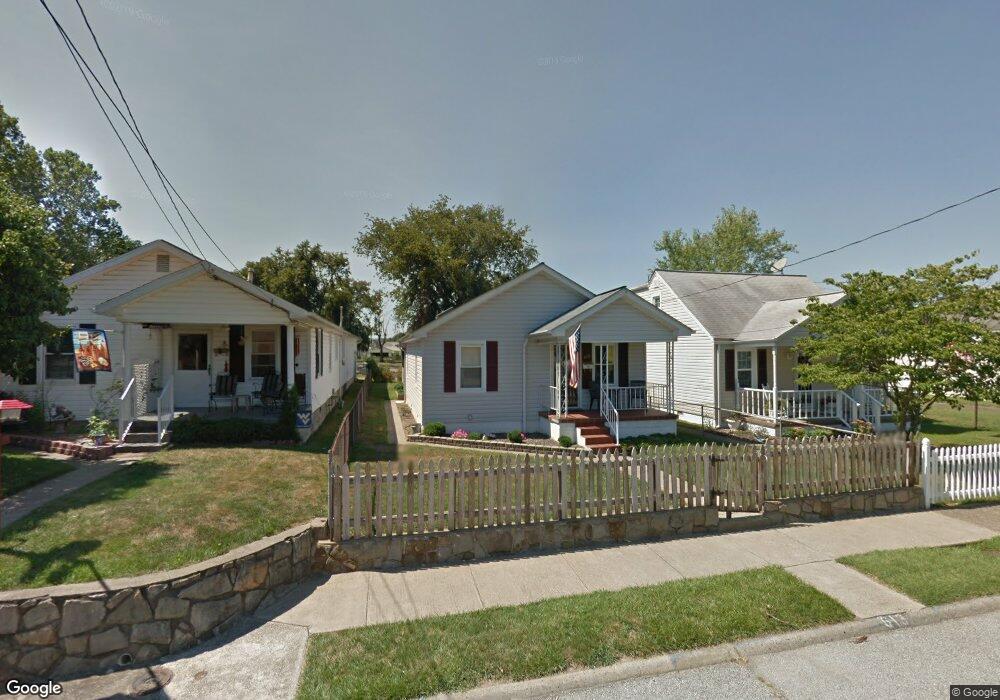 613 20th St, Dunbar, WV 25064 - photo 1