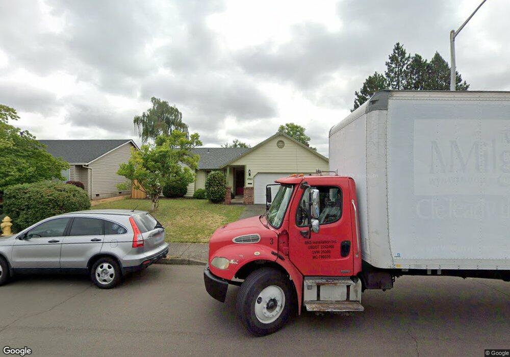 1902 Valeri Dr, Newberg, OR 97132 - photo 1