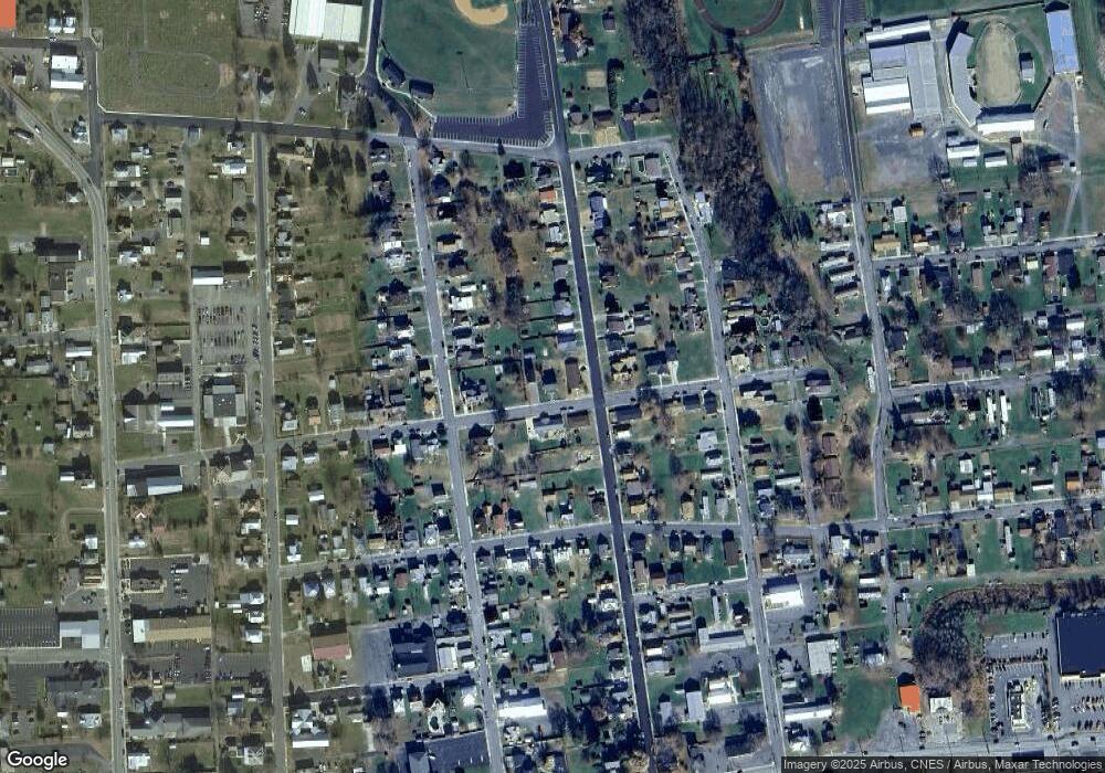 208 Highland Ave, Petersburg, WV 26847 - photo 1