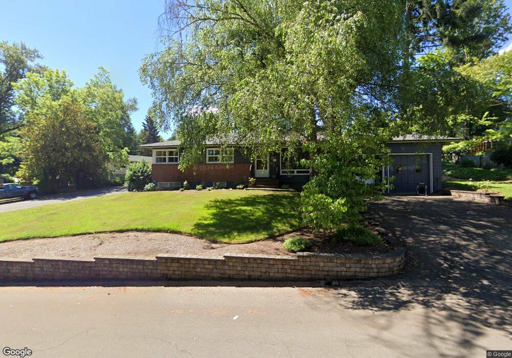 1768 Kilkenny Rd, Lake Oswego, OR 97034 - photo 1