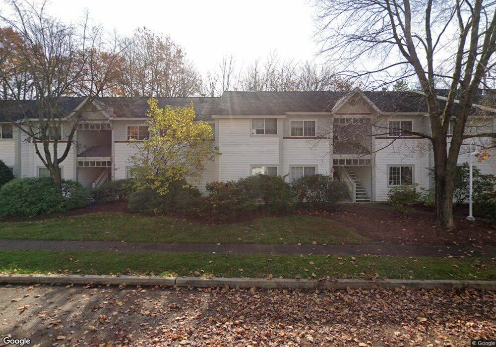 25 Winding Brook Dr, South Burlington, VT 05403 - photo 1