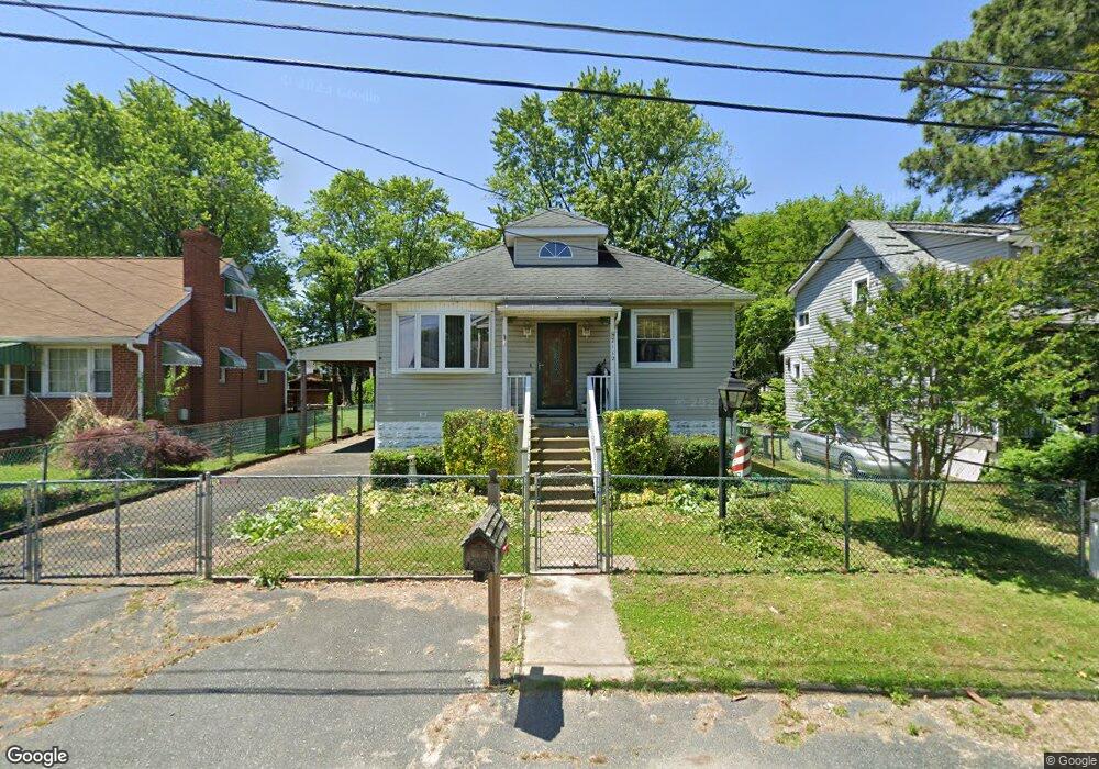 2112 Oak Rd, Sparrows Point, MD 21219 - photo 1