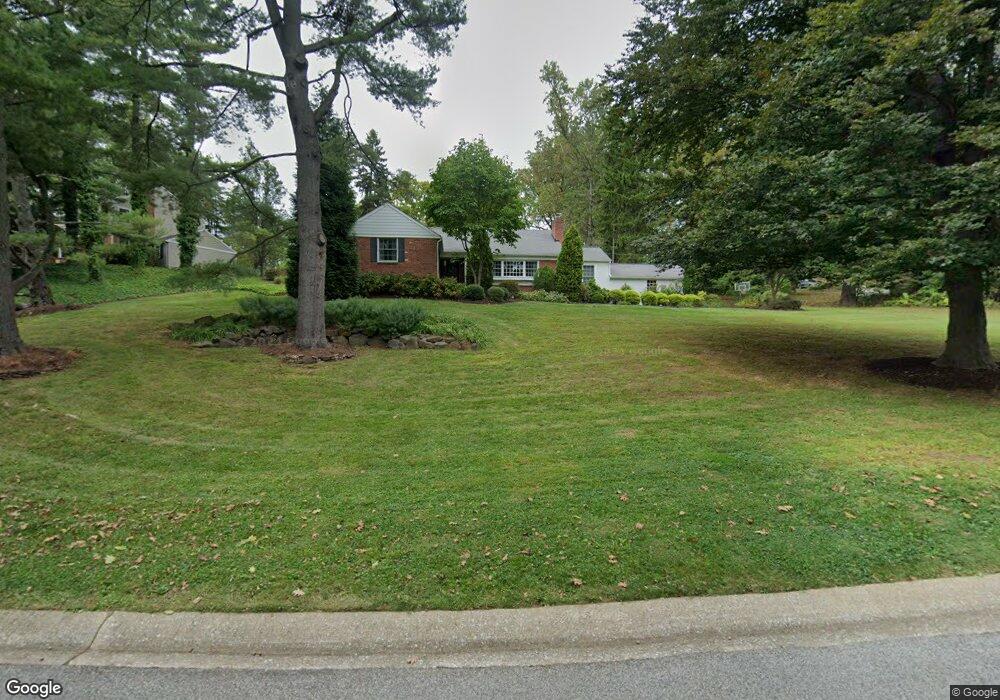 204 Spruce Tree Rd, Wayne, PA 19087 - photo 1