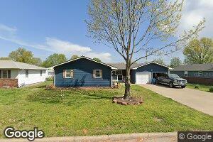2028 Forest Dr, Carthage, MO 64836