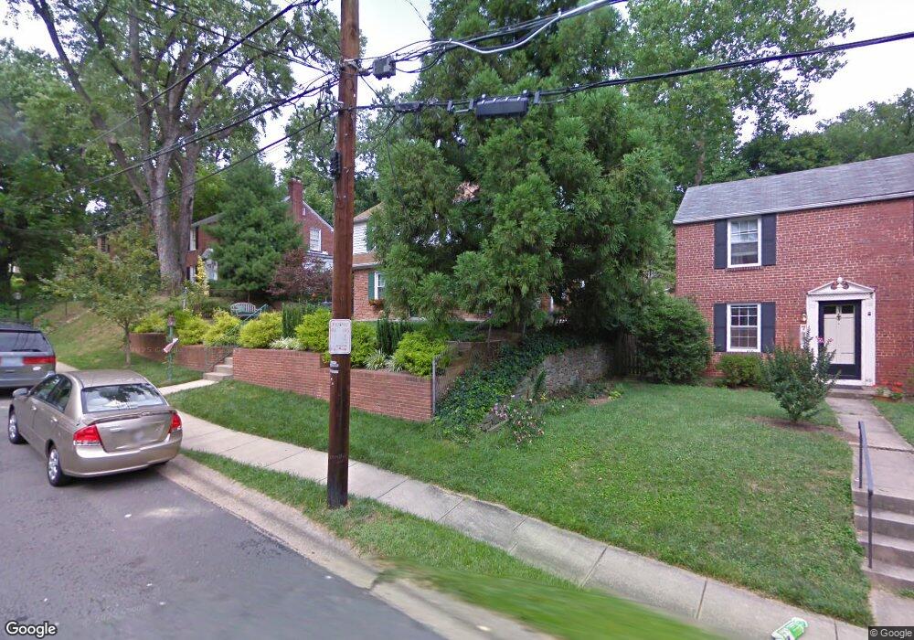 7919 Chelton Rd, Bethesda, MD 20814 - photo 1