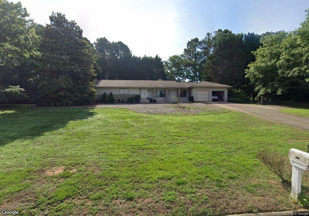 144 Woodlake Dr, Gainesville, GA 30506 - photo 1