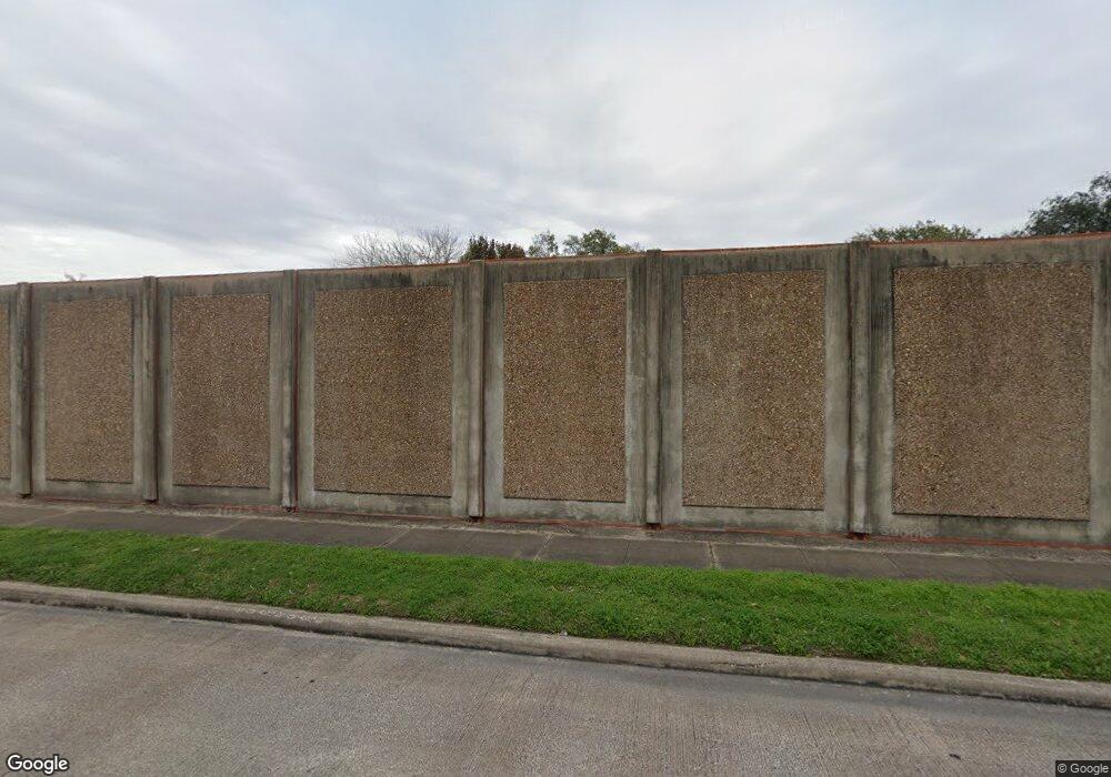 1633 W Sam Houston Pkwy S, Houston, TX 77042 - photo 1