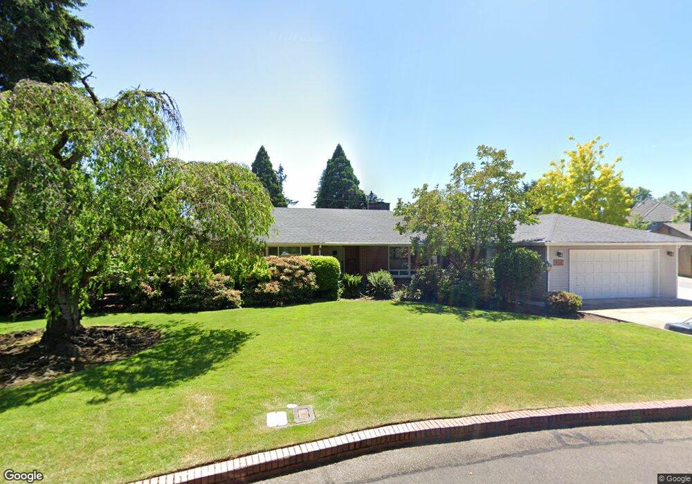 858 Lariat Dr, Eugene, OR 97401 - photo 1