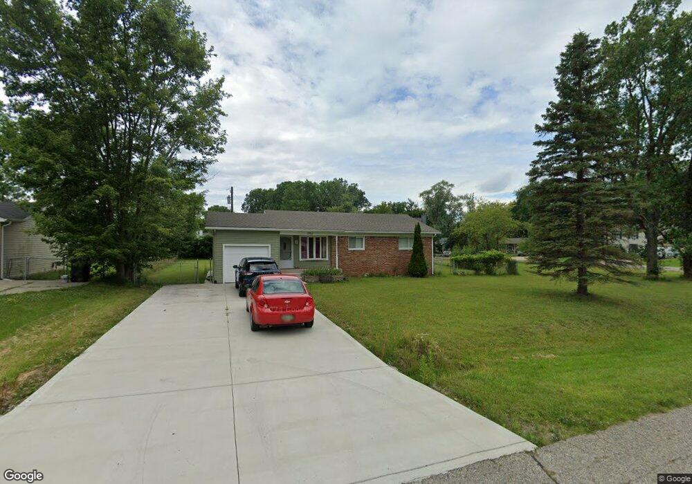 1752 Henbert Rd, West Bloomfield, MI 48324 - photo 1