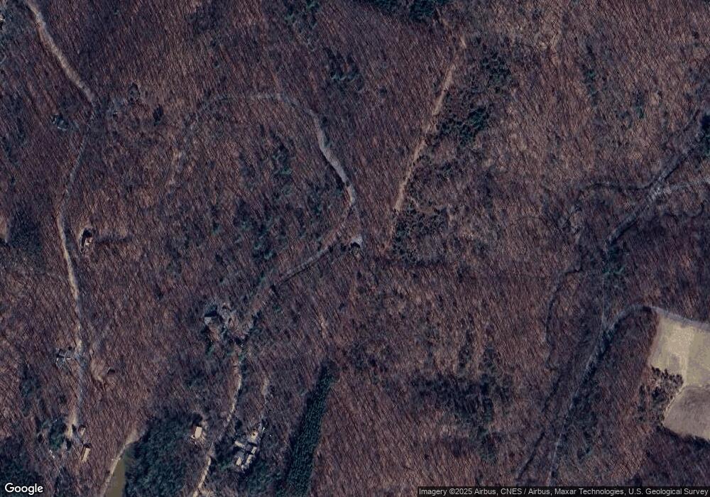 722 Oak Hill Rd, Berkeley Springs, WV 25411 - photo 1