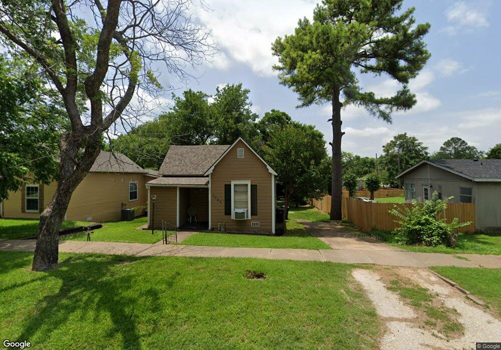 1026 W Munson St, Denison, TX 75020 - photo 1