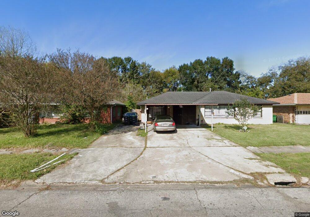 123 E Janisch Rd, Houston, TX 77022 - photo 1